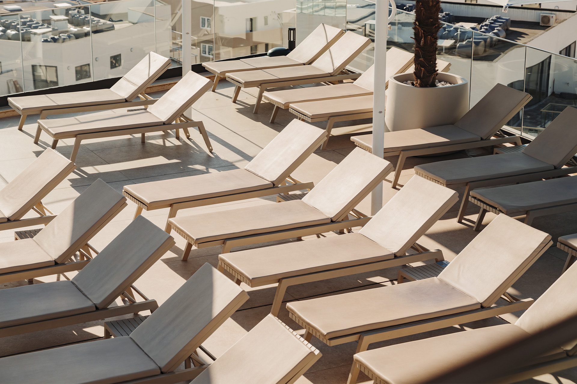 Vondom | Muebles de exterior de diseño para Hotel Best Western Malta