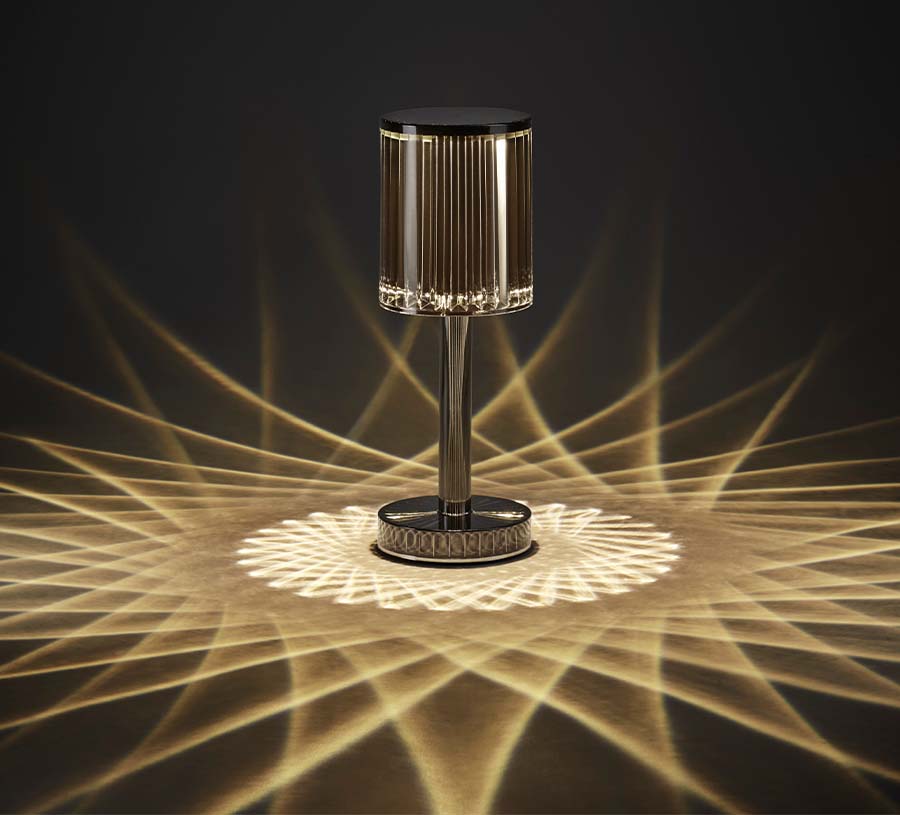 Gatsby table lamp designed by Ramon Esteve Vondom