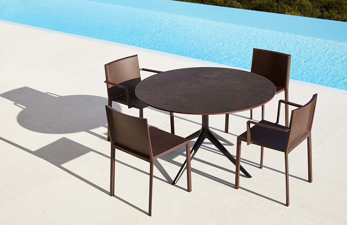 Mari-sol outdoor design table Vondom