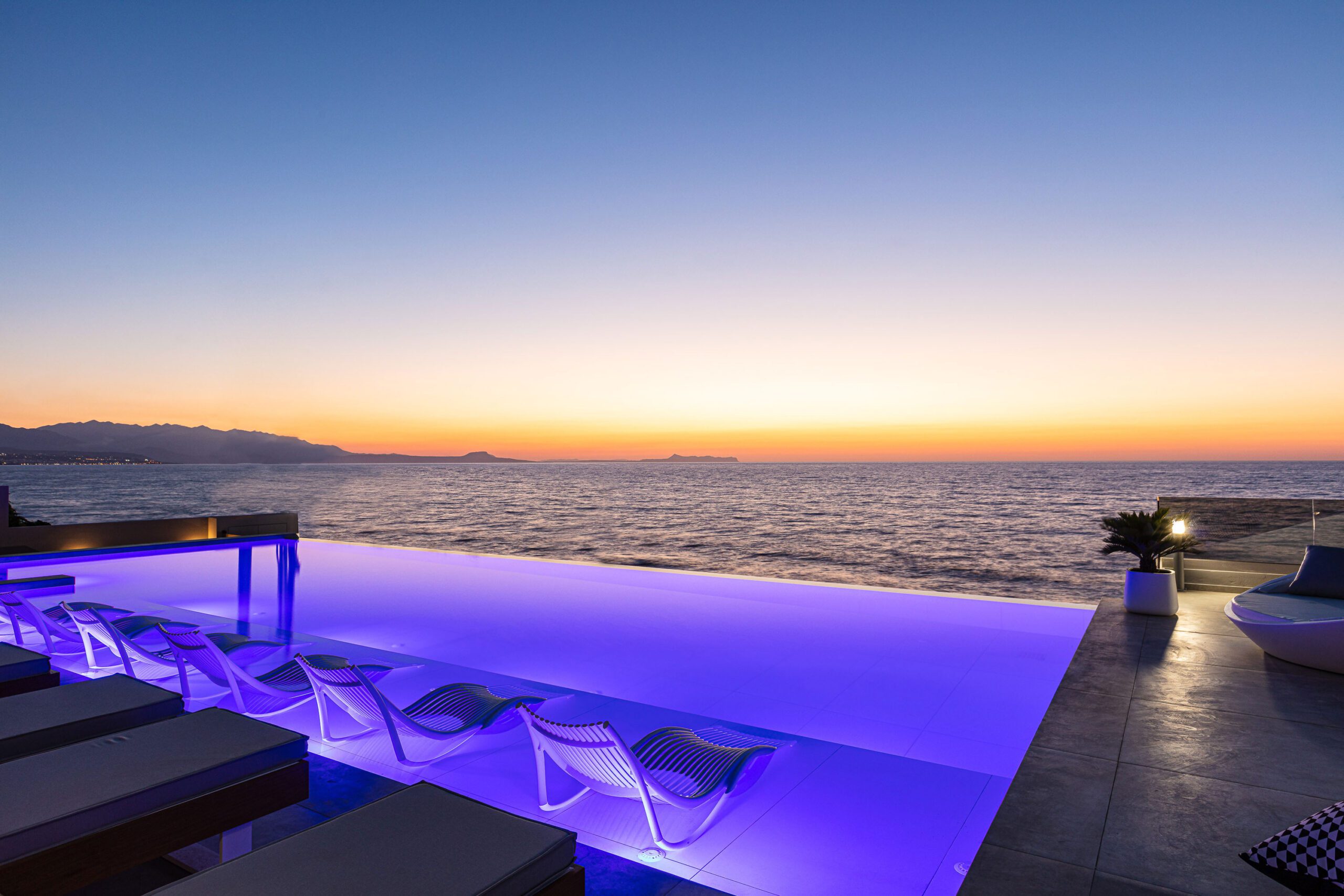 Outdoor furniture Ibiza sun lounger by Vondom