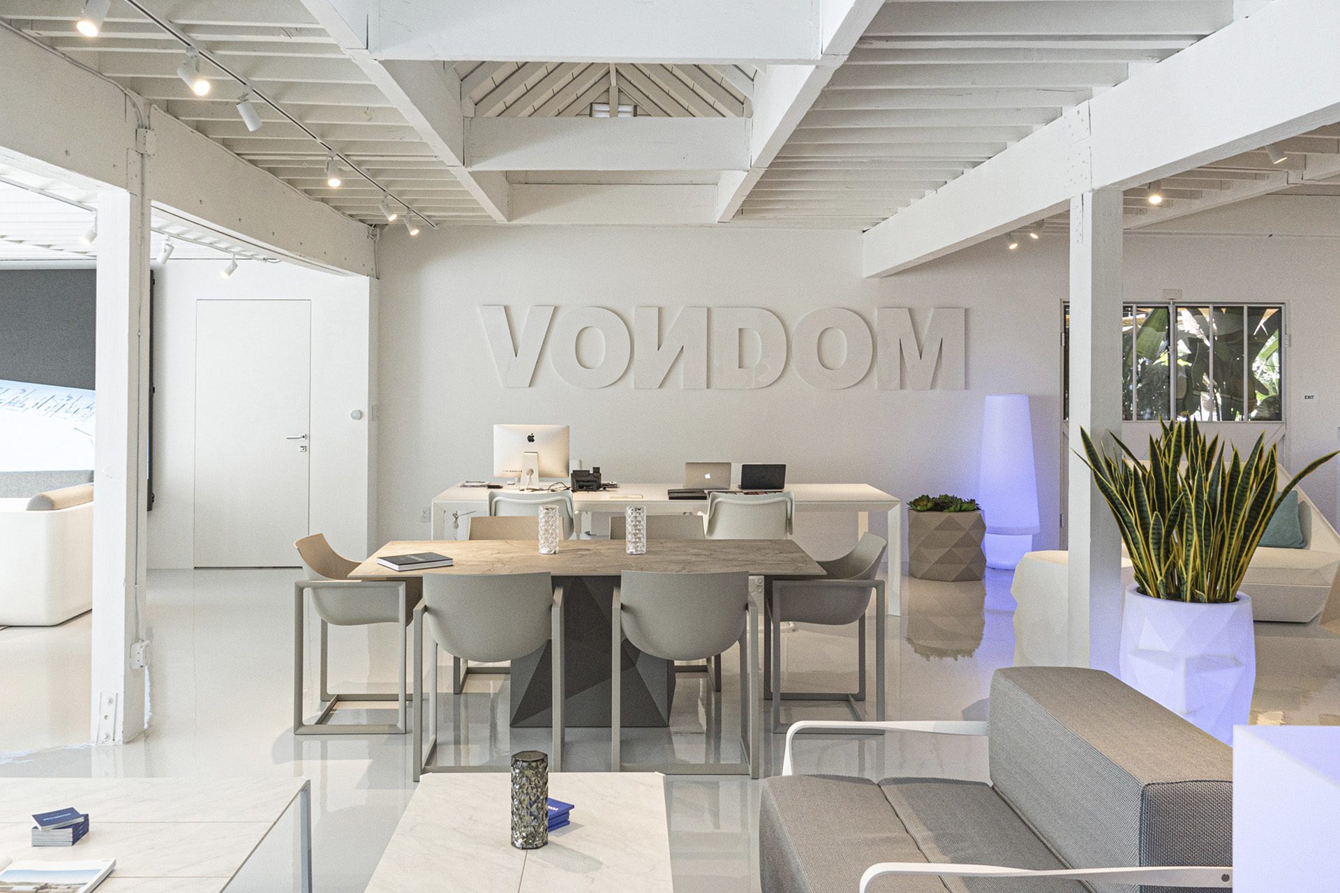 Vondom Los Angeles has a new showroom