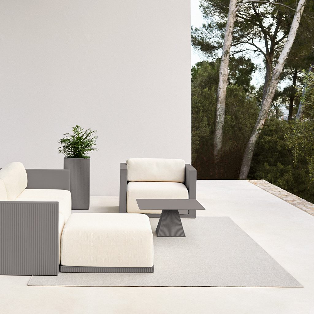 Outdoor Rugs made with recycled plastic, by Studio Vondom